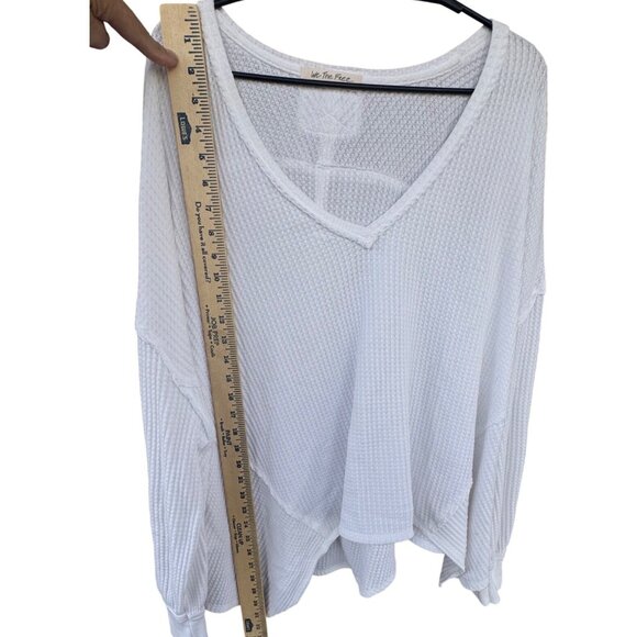 We The Free White Oversized Size Medium Waffle Knit V-Neck Top Sleeve Tunic - Picture 9 of 10
